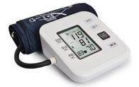 Sfigmomanometro medico del monitor di pressione sanguigna del braccio di CE ISO Digital