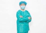 Chirurgici eliminabili sterili dell'ospedale sfregano l'abito paziente dell'abbigliamento del vestito