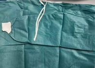 Lungo collega l'abito con un manicotto chirurgico della barriera eliminabile verde dell'abito chirurgico respirabile