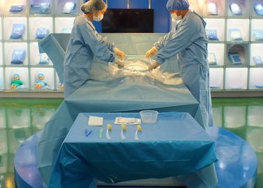Chirurgico eliminabile della sezione cesarea di C copre ed abbiglia il supporto medico del film della nascita del bambino