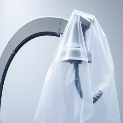 Coperture monouso leggere per apparecchiature mediche sterilizzate con EO e materiali biodegradabili per la protezione del C-arm