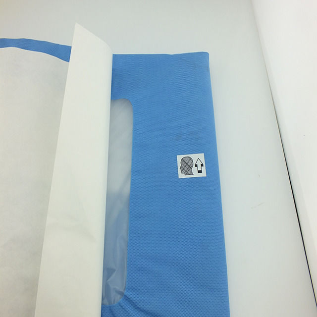 Confezioni chirurgiche usa e getta senza buchi di cucitura e materiali ad alta assorbente per sale operatorie con durata di conservazione di 3 anni